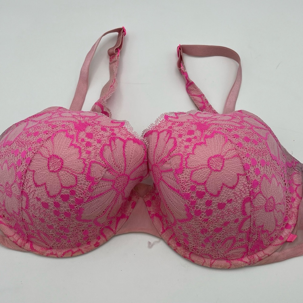 Victoria’s Secret bra size 38DD